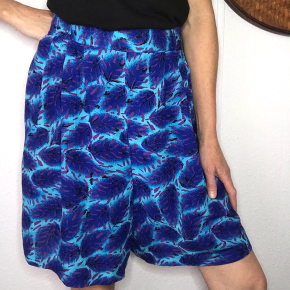 Vintage Pants - 🦋VTG OPTIONS abstract print rayon shorts